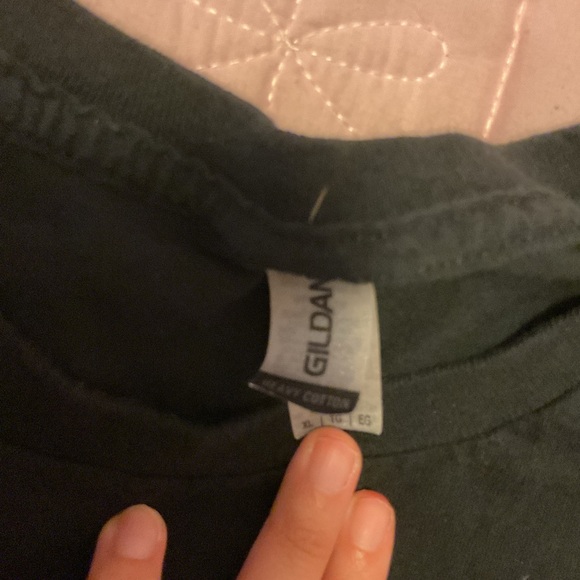 Black Tree Hill 23 Graphic T-Shirt - Picture 5 of 5